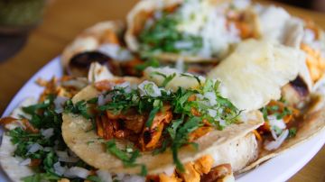 Creative Commons "Tacos al Pastor” by William Neuheisel is licensed under CC BY 2.0