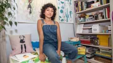 Krystal Quiles in her home studio in the Bronx. Photo by Itzel Alejandra Martinez for Remezcla
