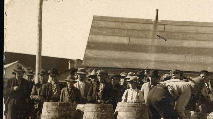 By Archives of Ontario, C.H.J. Snider fonds, Reference Code F 1194 S 15000, I0015265. - ville.montreal.qc.ca - archives de l' Ontario, Public Domain, Link