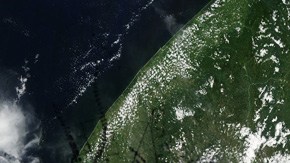 Photo by Itzel Alejandra Martinez. Art by Alan Lopez for Remezcla