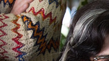 Sarah Silverman, Martha MacIsaac and Natalie Morales, in the film BATTLE OF THE SEXES. Photo by Melinda Sue Gordon. Courtesy of Fox Searchlight