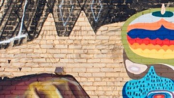 Art by Buenos Aires artist Ever, photo courtesy of Living Walls website.