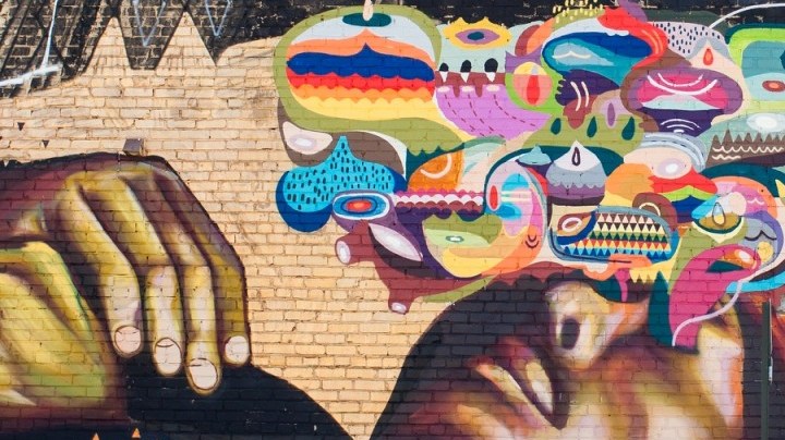 Art by Buenos Aires artist Ever, photo courtesy of Living Walls website.