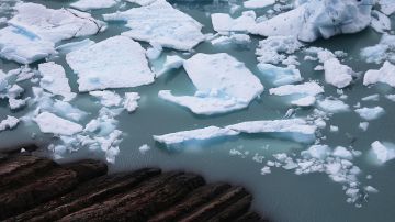 Glacial melting ice floats in Los Glaciares National Park, part of the Southern Patagonian Ice Field, the third largest ice field in the world, on November 26. Photo by Mario Tama/Getty Images News
