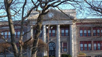 Cliffside Park High School. Photo by Jim Henderson, licensed under CC 1.0