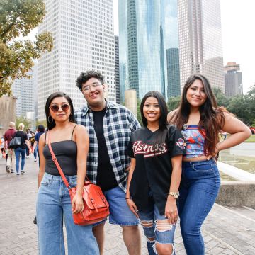 Photo by Jessica Alvarenga for Remezcla