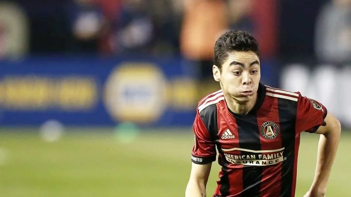 Miguel Almiron dribbles during a game against the New York Red Bulls at Bobby Dodd Stadium on March 5, 2017 in Atlanta, Georgia. Photo by Mike Zarrilli/Getty Images