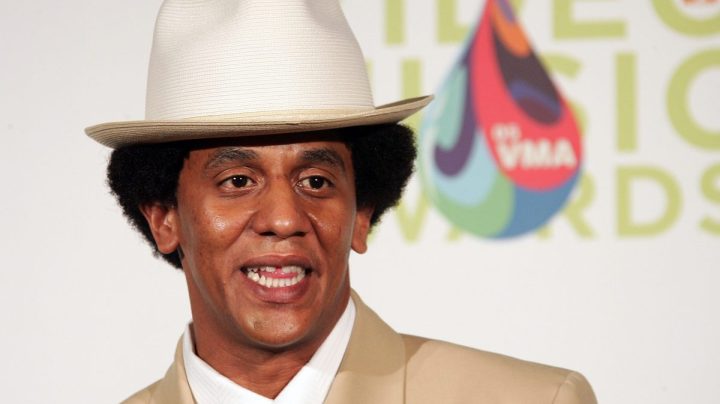 Reggaeton artist Tego Calderon poses in the press room during the 2005 MTV Video Music Awards. Photo by Evan Agostini/Getty Images