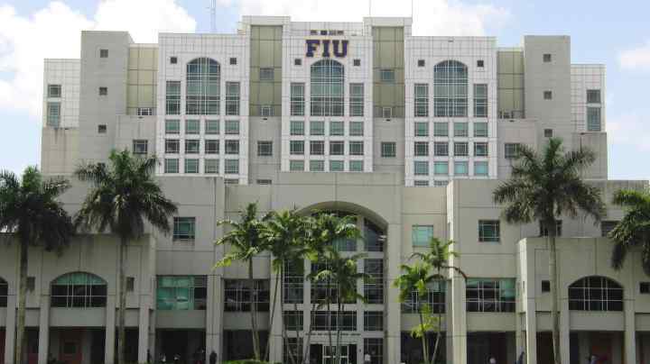 Creative Commons "Florida International University” by Andres Limones Cruz is licensed under CC BY 2.0