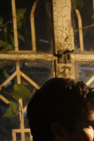 Darren Criss as Andrew Cunanan, Jon Jon Briones as Modesto Cunanan in ‘The Assassination of Gianni Versace: American Crime Story.’ Photo by Ray Mickshaw. Courtesy of FX