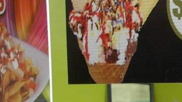 Mangonadas del Barrio. Photo by Serena Maria Daniels