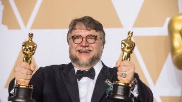 Guillermo del Toro poses backstage with the Oscar for best motion picture and best director for work on 'The Shape of Water' at The 90th Oscars on March 4, 2018. Photo by Michael Baker. Courtesy of A.M.P.A.S.