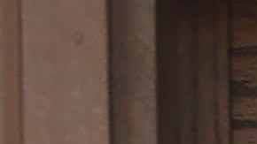 U.S. Immigration and Customs Enforcement (ICE), officers arrive to a Flatbush Gardens home in search of an undocumented immigrant on April 11, 2018 in the Brooklyn borough of New York City. Photo by John Moore/Getty Images