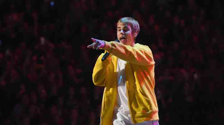 Musician Justin Bieber performs onstage during Z100's Jingle Ball 2016 at Madison Square Garden on December 9, 2016 in New York, New York.  Photo by Nicholas Hunt/Getty Images for iHeart