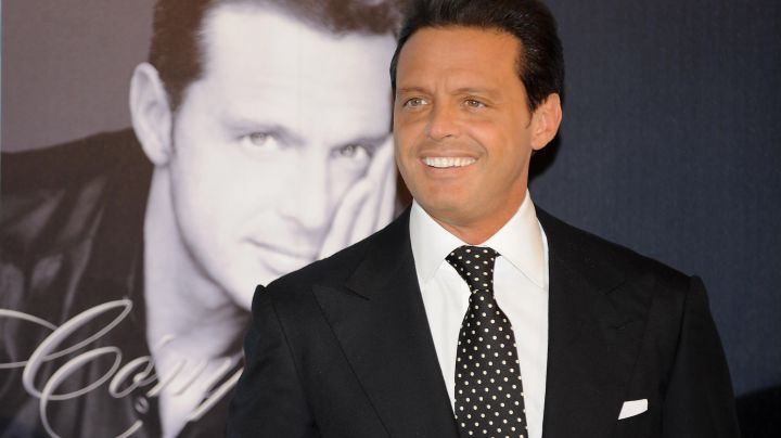 Luis Miguel promotes his new album "Complices" in Madrid, Spain.  (Photo by Carlos Alvarez/Getty Images)