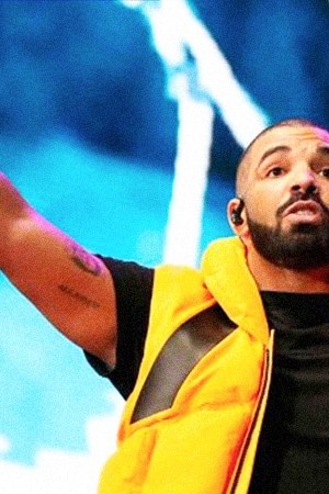 Photo of Drake by Christopher Polk/Getty Images for Coachella. Photo of Bad Bunny by Kevin Winter/Getty Images. Art by Alan Lopez for Remezcla