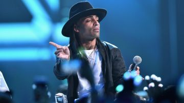 Arcangel performs onstage at Univision's Premios Juventud 2015 at Bank United Center on July 16, 2015 in Miami, Florida.  Photo by Rodrigo Varela/Getty Images For Univision