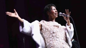 Aretha Franklin performs onstage at the Elton John AIDS Foundation Commemorates Its 25th Year And Honors Founder Sir Elton John. Photo by Dimitrios Kambouris/Getty Images