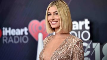 Co-host Hailey Baldwin arrives at the 2018 iHeartRadio Music Awards. Photo by Alberto E. Rodriguez/Getty Images