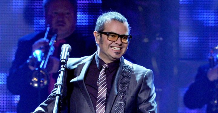 Singer Aleks Syntek performs onstage during the 11th annual Latin GRAMMY Awards. Photo by Kevin Winter/Getty Images for LARAS