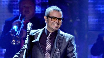 Singer Aleks Syntek performs onstage during the 11th annual Latin GRAMMY Awards. Photo by Kevin Winter/Getty Images for LARAS