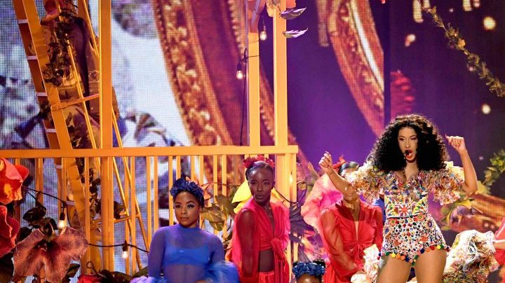 Onstage during the 2018 American Music Awards at Microsoft Theater in Los Angeles, California. Photo by Getty