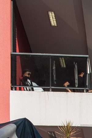 Supporters of former President Luiz Inacio Lula da Silva gather in front of the headquarters of the Metalworkers' Union while awaiting Lula's speech. Photo by Victor Moriyama/Getty Images