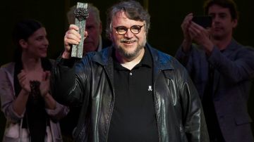 Director Guillermo del Toro receives the Malaga Sur award on April 14, 2018 in Malaga, Spain. (Photo by Carlos Alvarez/Getty Images)