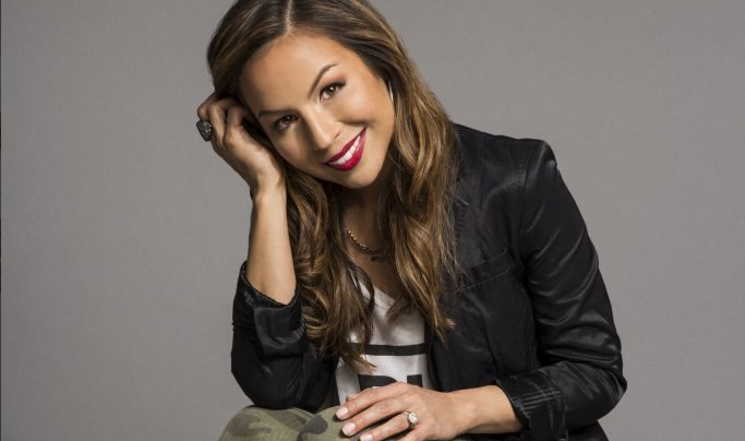 Anjelah Johnson press photo.