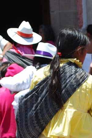 Otomi women in front of the Santa Maria Church in Tequisquiapan, Queretaro, Mexico. By AlejandroLinaresGarcia - Own work, CC BY-SA 3.0, Link