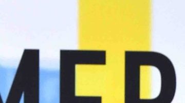 Bad Bunny attends the 2018 American Music Awards at Microsoft Theater on October 9, 2018 in Los Angeles, California. Photo by Frazer Harrison/Getty Images