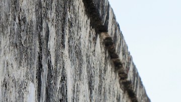 'Siempre Bruja' still courtesy of Netflix