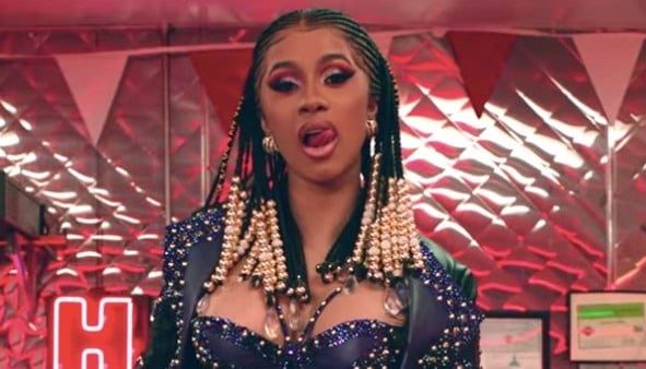 Still of Cardi B and Bruno Mars in the 'Please Me' video