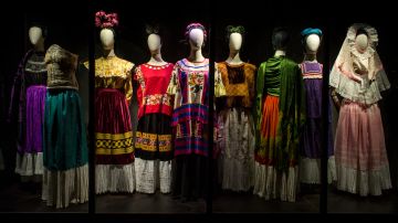 View of the exhibition Appearances Can Be Deceiving at the Frida Kahlo Museum, 2012. Photo by Miguel Tovar. ©
Frida Kahlo & Diego Rivera Archives. Bank of Mexico,
Fiduciary in the Diego Rivera and Frida Kahlo Museum Trust