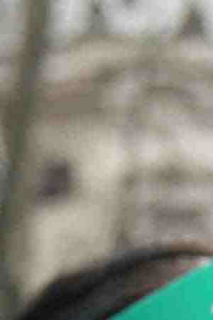 Pro legal abortion activists put on a head band with hashtag 'legal abortion' in front of the National Congress Building. Photo by Mariano Martino/Getty Images