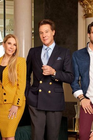 Adan Allende, Mari Allende, Fernando Allende, Elan Allende, Jenny Allende in 'Mexican Dynasties.' Photo by Tommy Garcia. Courtesy of Bravo