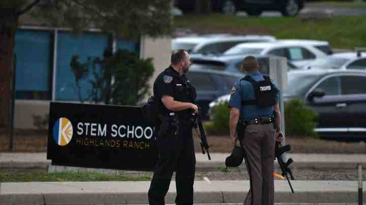Officers at the scene of the STEM shooting on May 07, 2019 in Highlands Ranch, Colorado. Photo by Tom Cooper/Getty Images