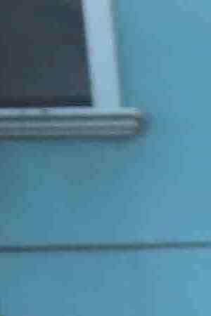 U.S. Immigration and Customs Enforcement (ICE), officers arrest an undocumented Mexican immigrant during a raid in the Bushwick neighborhood of Brooklyn on April 11, 2018 in New York City. Photo by John Moore/Getty Images