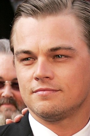 Actor Leonardo DiCaprio, nominated for Best Actor for his role in "The Aviator," arrives with girlfriend Brazilian model Gisele Bundchen at the 77th Annual Academy Awards at the Kodak Theater on February 27, 2005 in Hollywood, California. Photo by Frank Micelotta/Getty Images