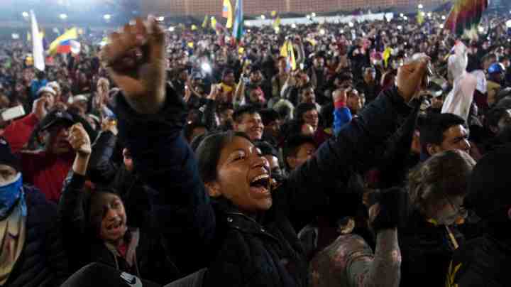Indigenous Nationalities celerate the derogation of Law 883 after a first meeting of CONAIE and the Ecuadorian Government to resolve the crisis on October 13, 2019. Photo by Jorge Ivan Castaneira Jaramillo/Getty Images