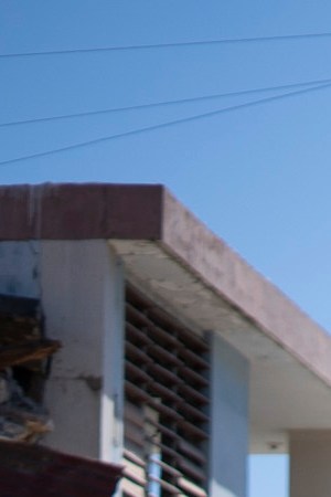 People inspect damage and help to take merchandise out of a local store after a 6.4 earthquake hit just south of the island on January 7, 2020 in Guánica, Puerto Rico. Photo by Eric Rojas/Getty Images