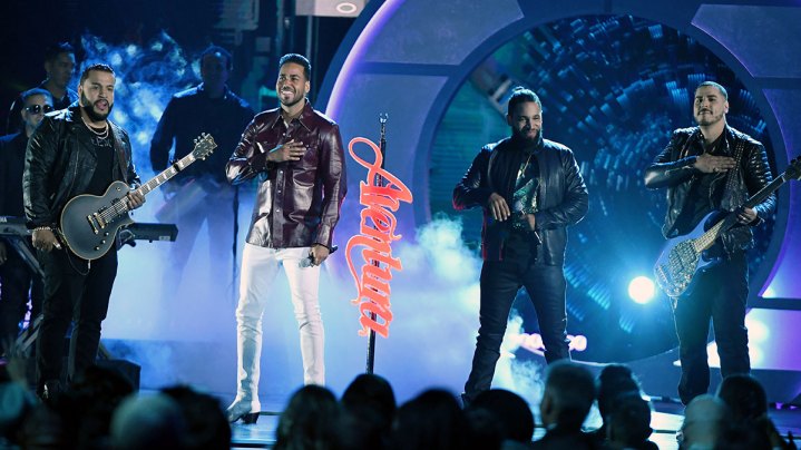 Romeo-Santos-Aventura-