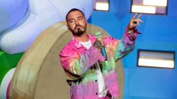 J Balvin performs onstage at Staples Center on October 26, 2019 in Los Angeles, California. Photo by Emma McIntyre/Getty Images
