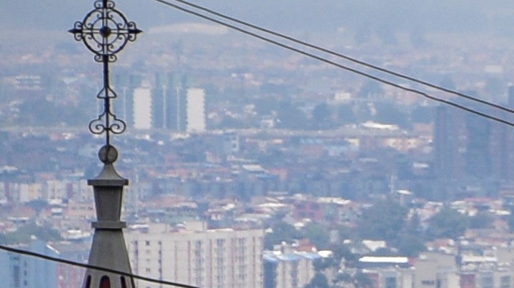 Panoramic view of part of the city during the first day of national quarantine to stop the spread of COVID-19 on March 25, 2020 in Bogota, Colombia. Photo by Guillermo Legaria/Getty Images