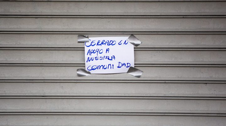 A business is closed as Latino immigrants across Philadelphia skip work on Thursday as part of a "Day Without Immigrants" campaign on February 16, 2017 in Philadelphia, Pennsylvania. Photo by Jessica Kourkounis/Getty Images