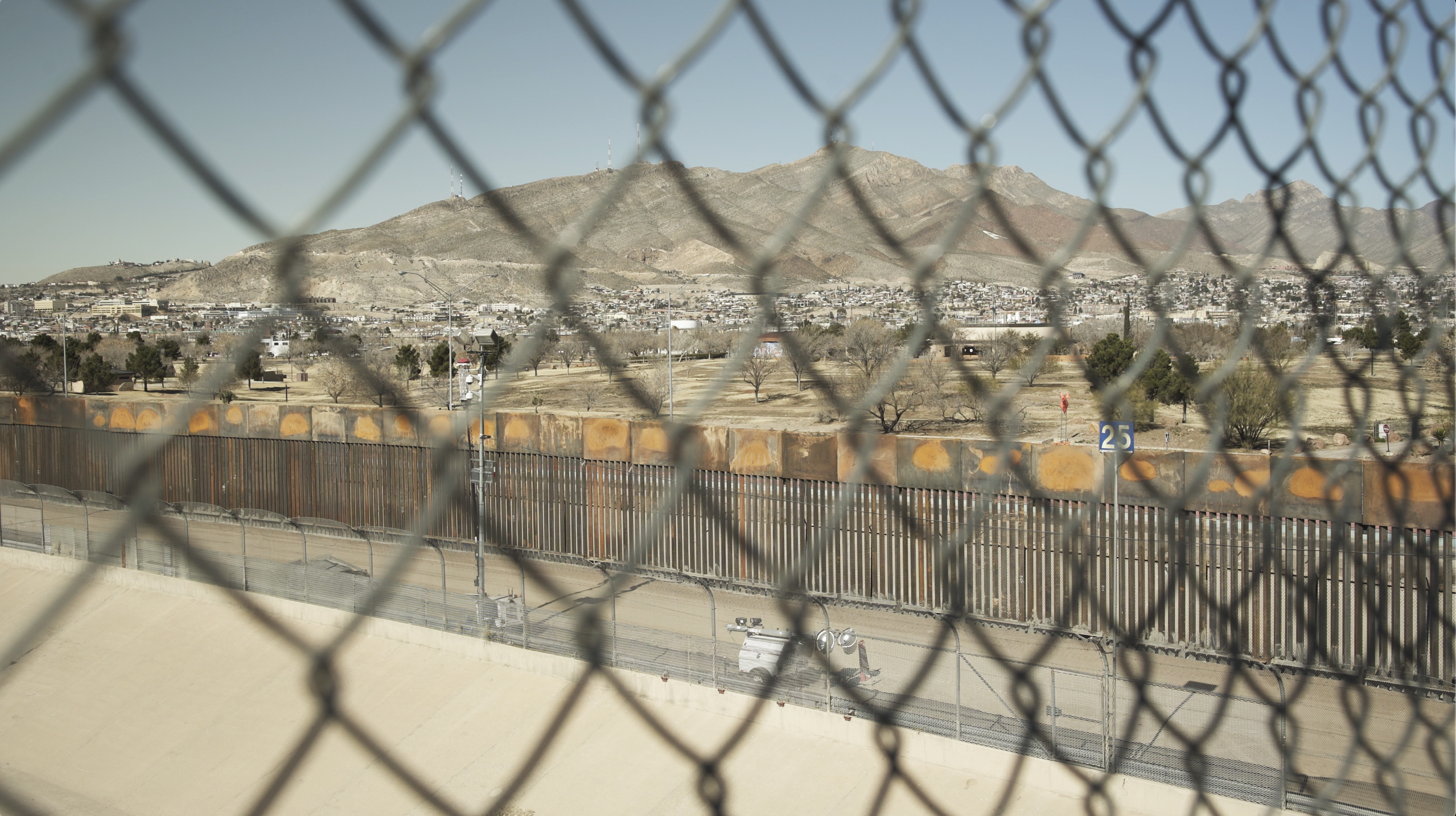 This Holiday Season, Donate to Organizations Helping Migrants at the ...