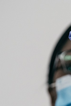 Doctor Michelle Chester prepares to administer the COVID-19 vaccine at Long Island Jewish Medical Center on December 14, 2020 in New Hyde Park on Long Island, New York. Photo by Scott Heins/Getty Images
