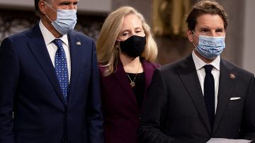 Sen. Mitt Romney (R-UT), US Rep. Abigail Spanberger (D-VA) and US Rep. Dean Phillips (D-MN) alongside a bipartisan group of Democrat and Republican members of Congress as they announce a proposal for a Covid-19 relief bill on Capitol Hill on December 01, 2020 in Washington, DC. Photo by Tasos Katopodis/Getty Images