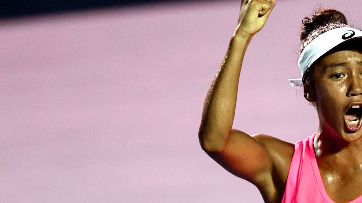Canada's Leylah Fernandez celebrates winning the 2nd set against Britain's Heather Watson during their Mexico WTA Open women's final singles tennis match in Acapulco, Guerrero State, Mexico on February 29, 2020. (Photo by PEDRO PARDO / AFP) (Photo by PEDRO PARDO/AFP via Getty Images)