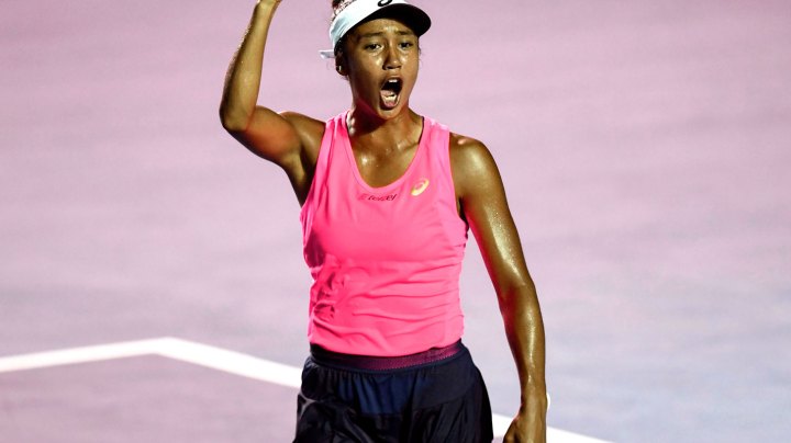 Canada's Leylah Fernandez celebrates winning the 2nd set against Britain's Heather Watson during their Mexico WTA Open women's final singles tennis match in Acapulco, Guerrero State, Mexico on February 29, 2020. (Photo by PEDRO PARDO / AFP) (Photo by PEDRO PARDO/AFP via Getty Images)